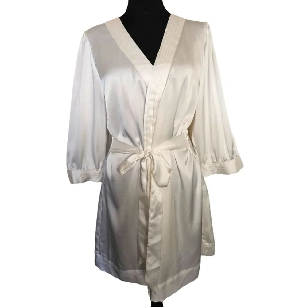 Vintage Y2K Style Victoria's Secret Ivory Robe Size L